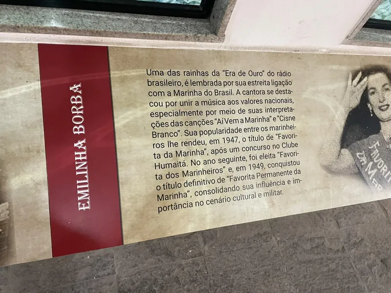 Painel sobre Emilinha Borba, a Favorita da Marinha