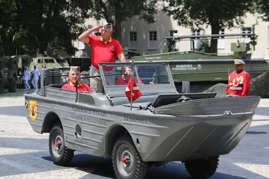 JeepAnf Ford GPA, veículo anfíbio histórico dos Fuzileiros Navais, em desfile