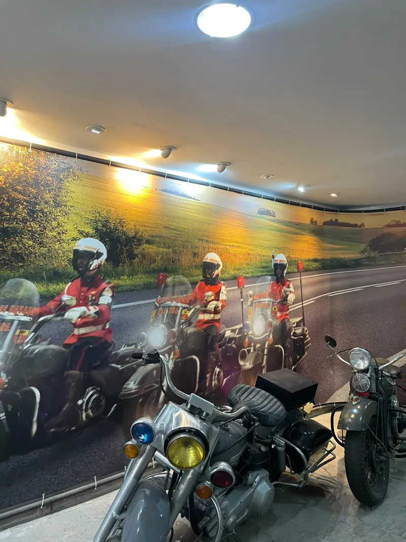 Motocicletas das escoltas com batedores dos Fuzileiros Navais